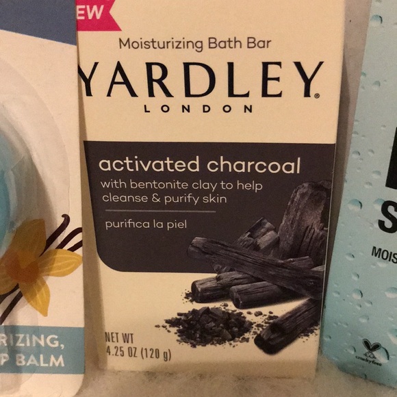 Body, face and lips care bundle, vanilla, charcoal, shea butter, sage. - Picture 5 of 10